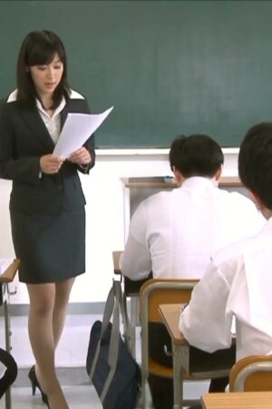 Rò rỉ clip nóng Kasumi Okazaki JUX-443: Cô giáo bị bủa vây cuồng nhiệt