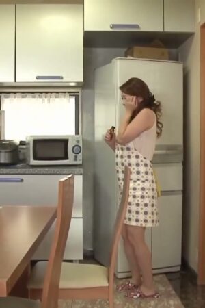 Rò rỉ clip: Yumi Kazama JUX-617 – Vợ hàng xóm lỡ tay ‘làm thịt’ con trai nhà bên!
