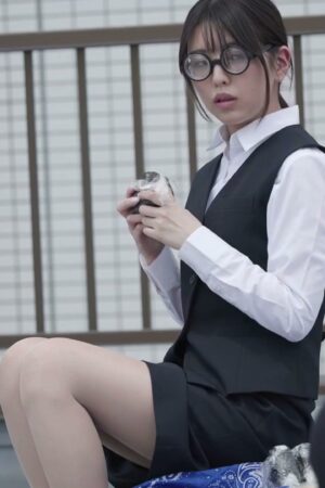 Clip rò rỉ động trời: Shiori Kuraki (MEYD-955) thăng hoa bất chấp camera giấu kín