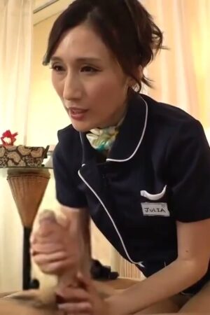 Rò rỉ MEYD-719: Julia và phòng massage bí mật của vợ hàng xóm, gào thét đến ngất!