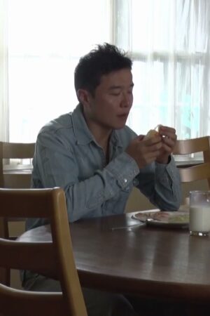 Rò rỉ clip Rin Azuma MEYD-201: Em chồng và chị dâu vụng trộm ở nhà bố mẹ vợ!