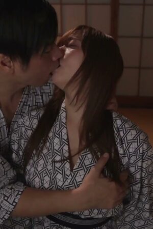 Clip rò rỉ Marina Shiraishi URE-062: Vợ người ta ngoại tình lần đầu, nghiệp dư nhưng bạo liệt!