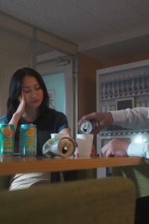 Rò rỉ clip nóng của Không mã Không: Sếp nữ bị cấp dưới trừng phạt ngay giờ nghỉ trưa!