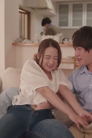 Cảnh rò rỉ: Ai Mukai và JUQ-552 – Vụng trộm ngay cạnh anh chồng!