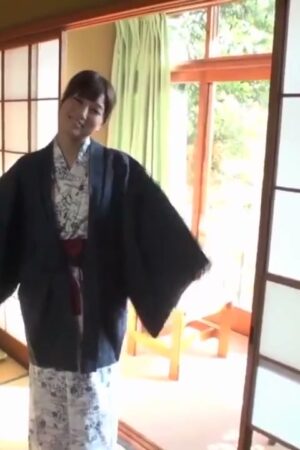 Minami Hatsukawa lộ clip suối nước nóng MIDE-254, chân thực đến rùng mình!