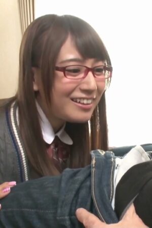 Minami Hatsukawa MIDE-326: Clip rò rỉ em gái chân thực đến nghẹt thở