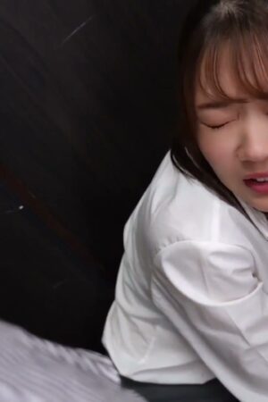 Clip rò rỉ: Emma và sếp quái thai MIAB-065