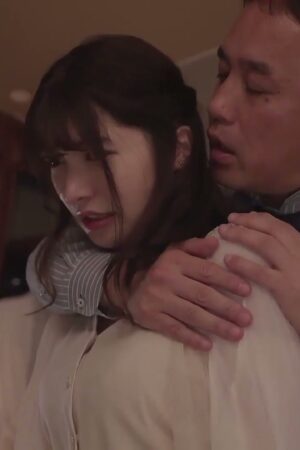 Rò rỉ sốc: Ruu Totsuka cuồng nhiệt cùng đạo diễn STARS-949